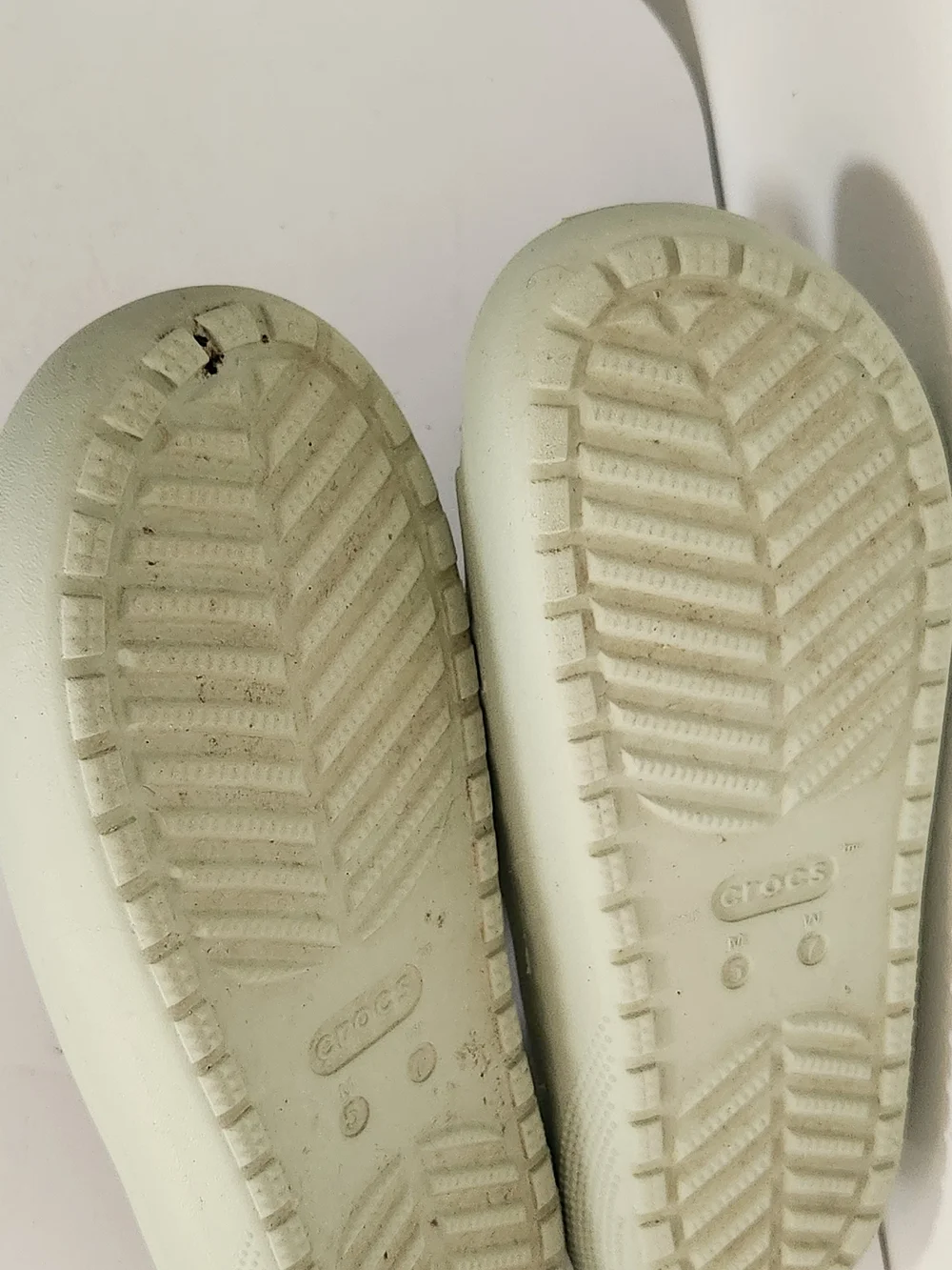 Crocs Pale Green Slide Sandals Size 7